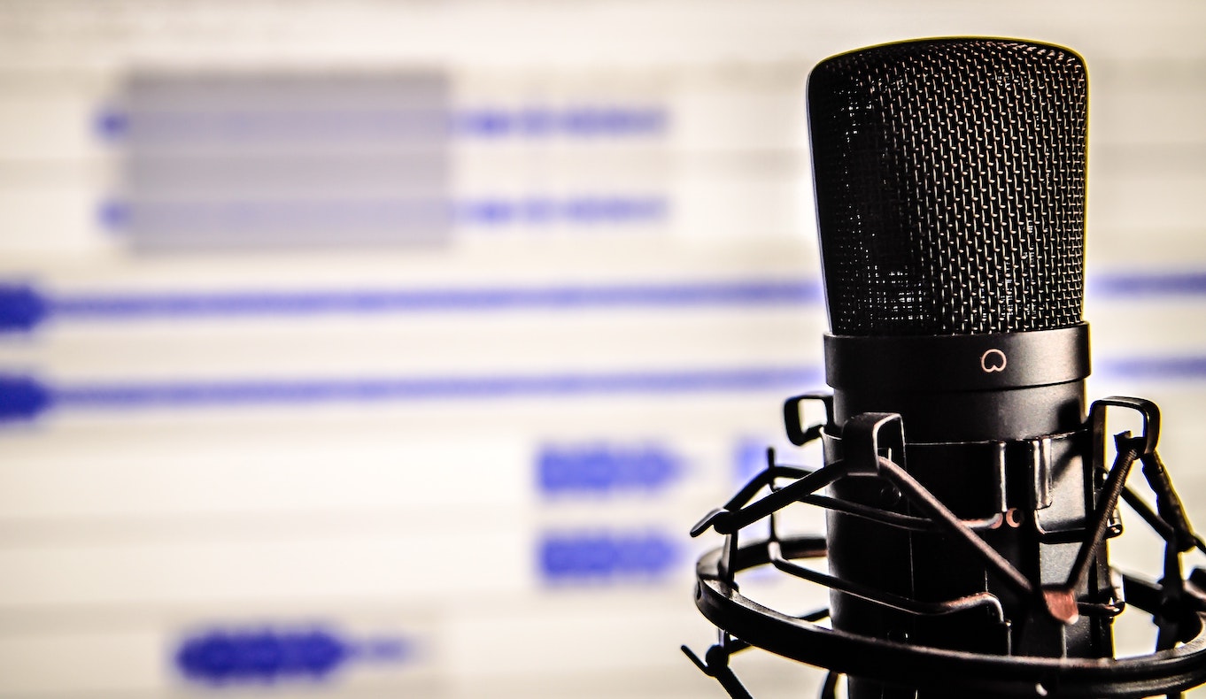 線上歌聲評論及建議