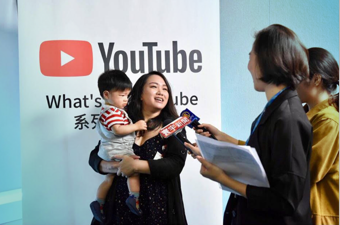 嘎老師、YouTuber採訪